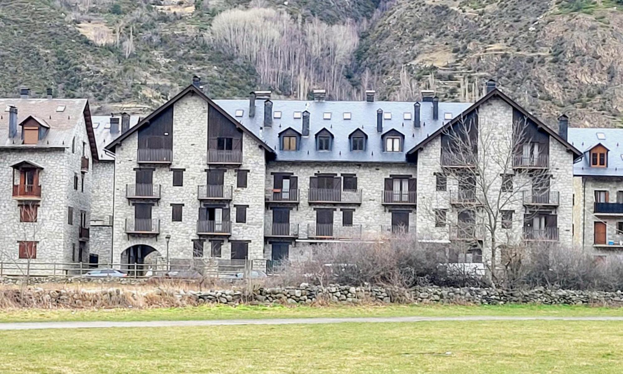 Apartamentos Nogueret Benasque Exterior foto